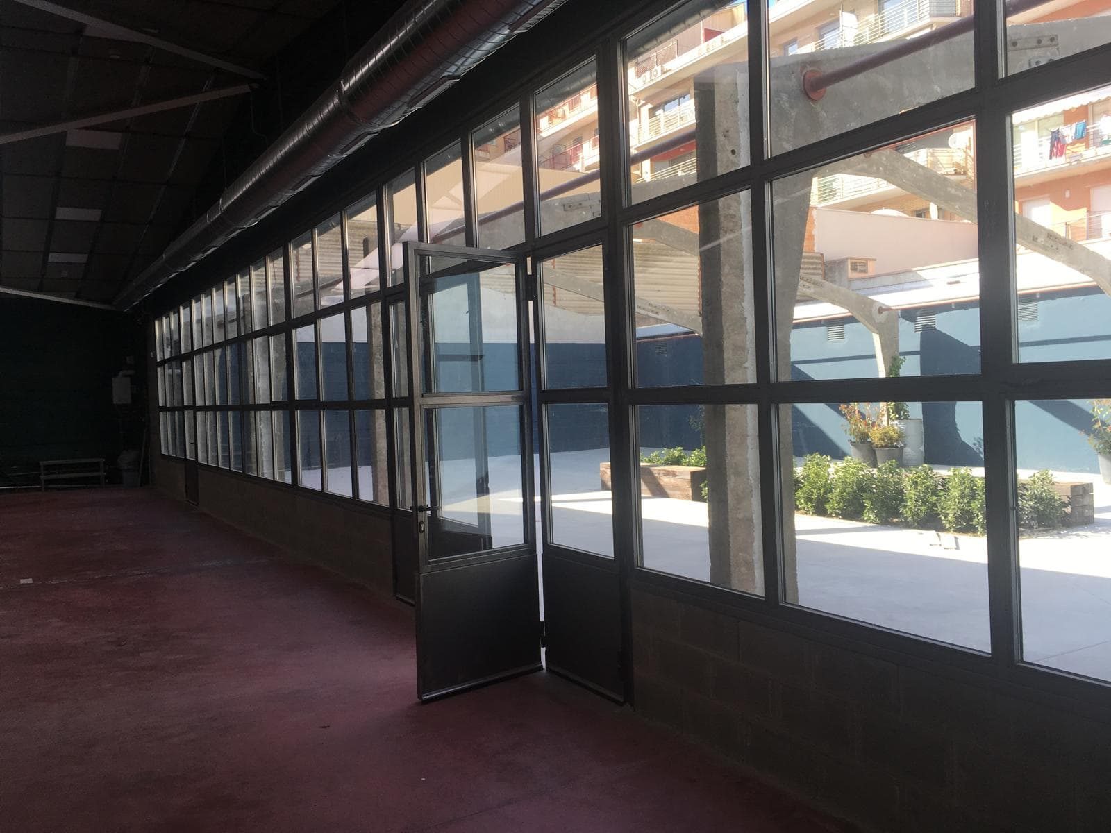 Estructura metàl·lica industrial construïda a Manresa